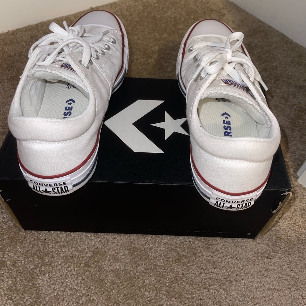 White Converse - Picture 2 of 7